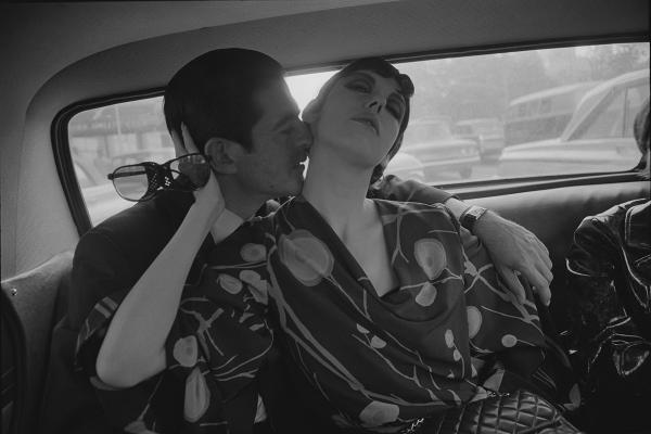 《Irving Blum and Peggy Moffitt》, 丹尼斯·霍珀，1964